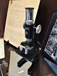 Milben microscope by The Rockefeller University
